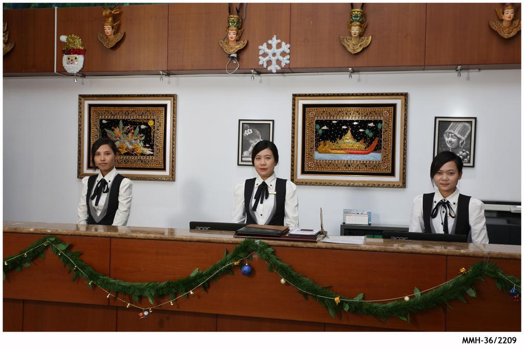 Hotel Kan Kaw Yangon Luaran gambar