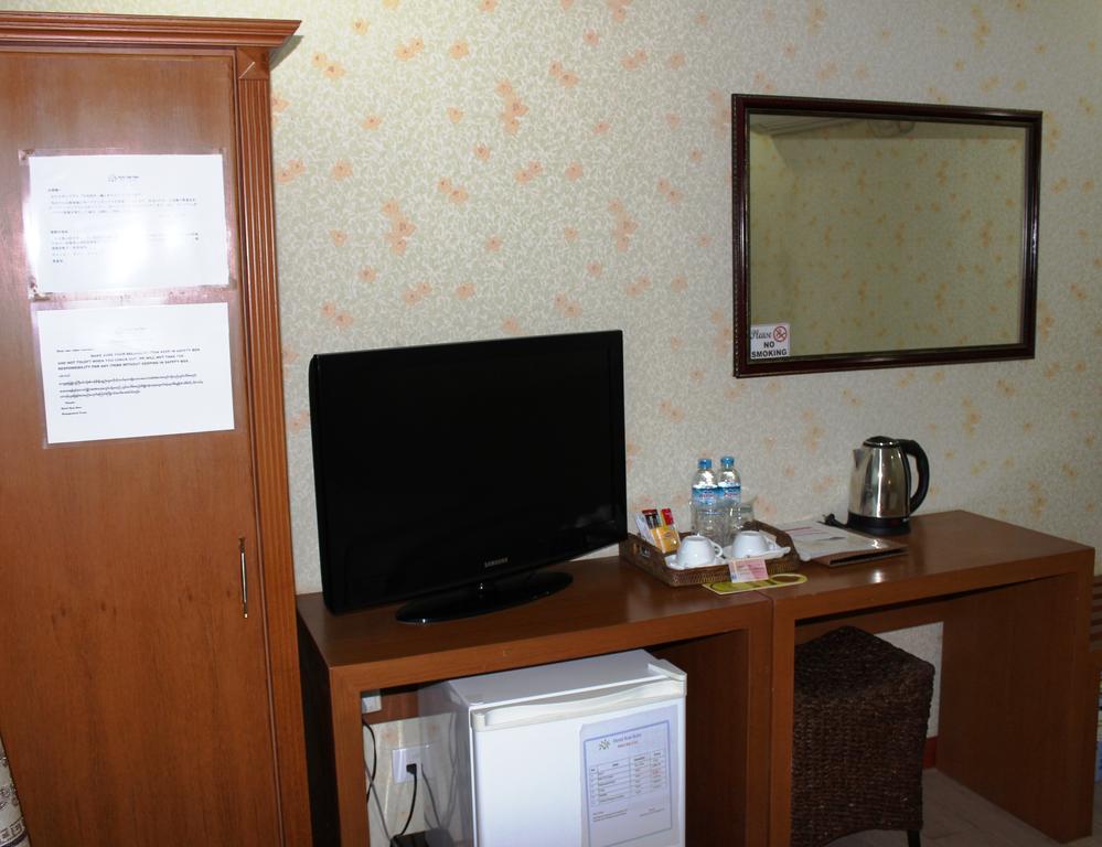 Hotel Kan Kaw Yangon Luaran gambar