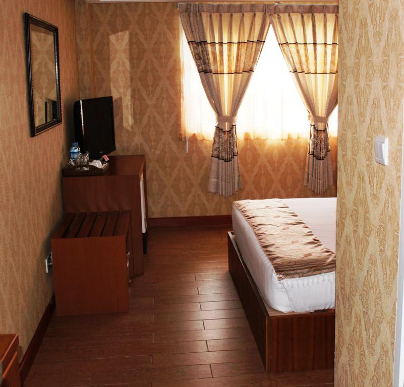 Hotel Kan Kaw Yangon Luaran gambar