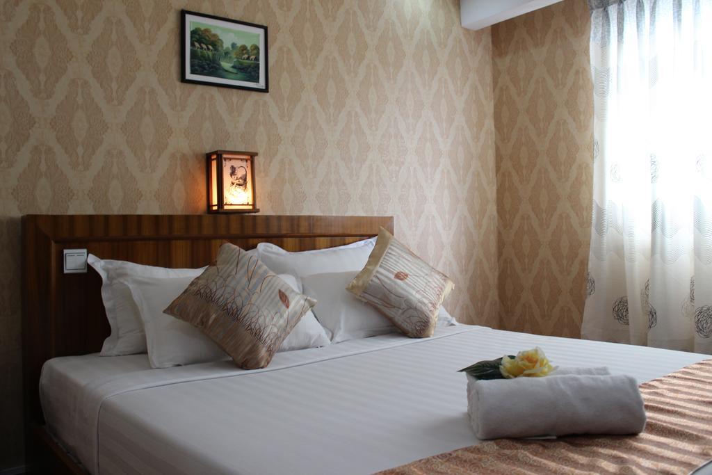 Hotel Kan Kaw Yangon Luaran gambar